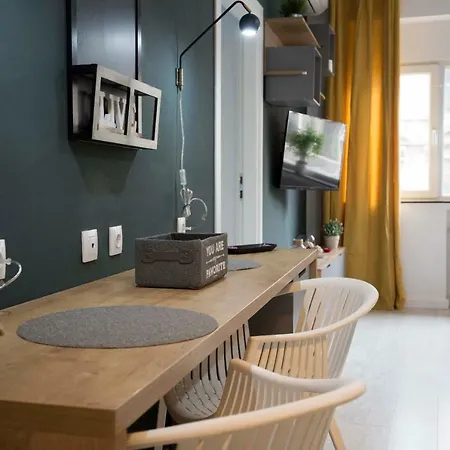 Ideal Apartment *